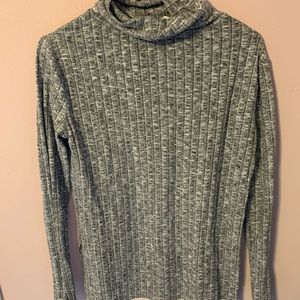 Grey light knit sweater!!